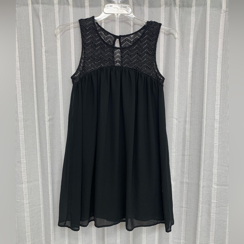 Black‎ Lace Flowy Dress Tunic Size Small
